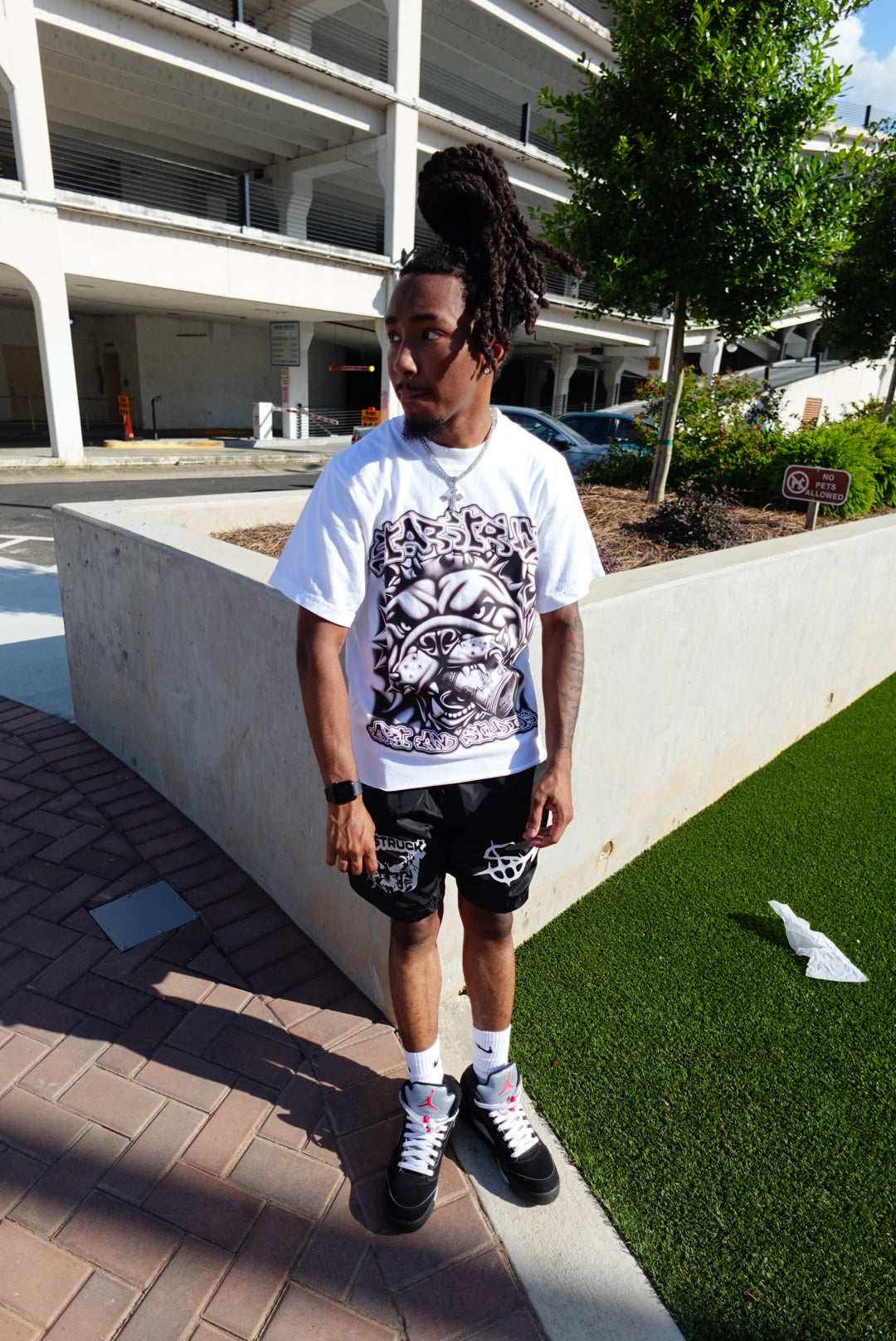 Art and studios tee